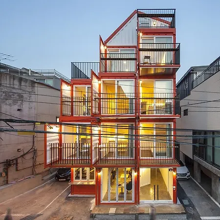 Orange Cube House Hotel